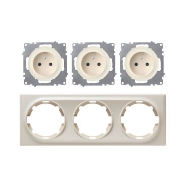 Triple prise de courant avec terre 16A – ensemble complet – cadre de finition plastique – série Florence – horizontal – beige